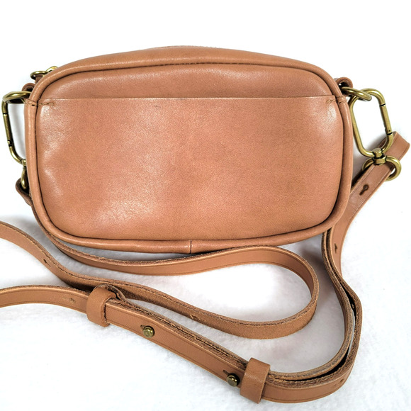 Madewell Handbags - Madewell Womens The Carabiner Crossbody Bag Brown Zip Leather 7.5" Boho Festival
